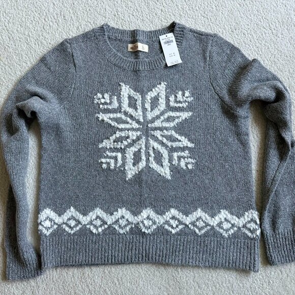 NWT: brand new Grey and white snowflake sweater from hollister in L - Picture 1 of 5